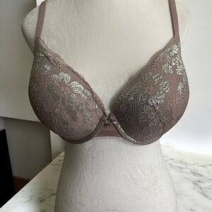 Victoria's‎ Secret Body by Victoria Perfect Shape Push-Up Smooth Bra Beige 36DD